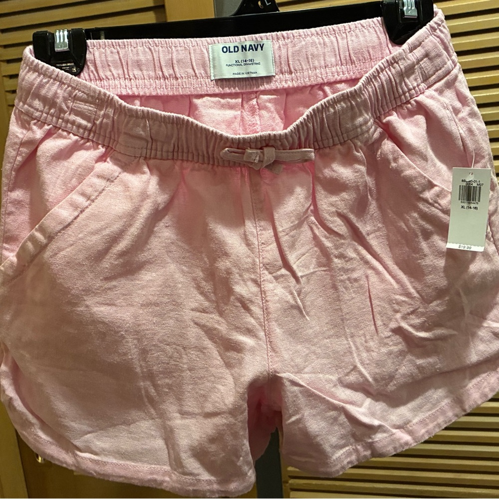 Pink Old Navy Big Girl Shorts Linen type material , breathable and cute!
